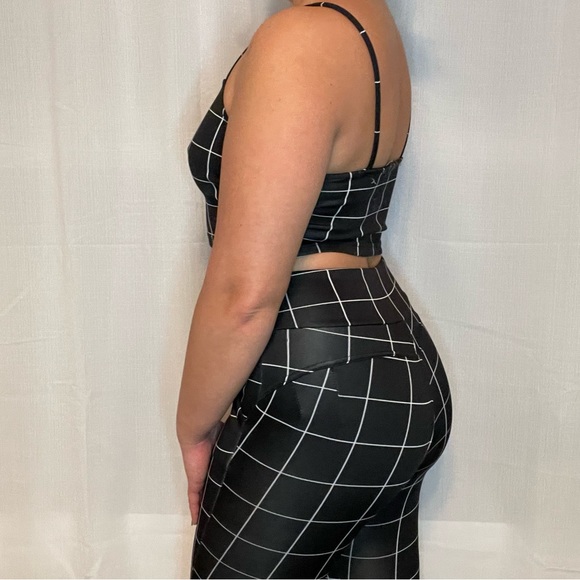 Athletic set. Size small. - Picture 4 of 8